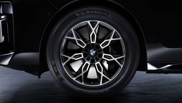 BMW 7 Series Protection G73 Lakometalni kotači s Runflat funkcijom BMW 7 Series Protection G73 Lakometalni kotači s Runflat funkcijom