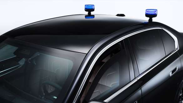 BMW serije 7 Protection G73 bljeskalice BMW serije 7 Protection G73 bljeskalice na krovu