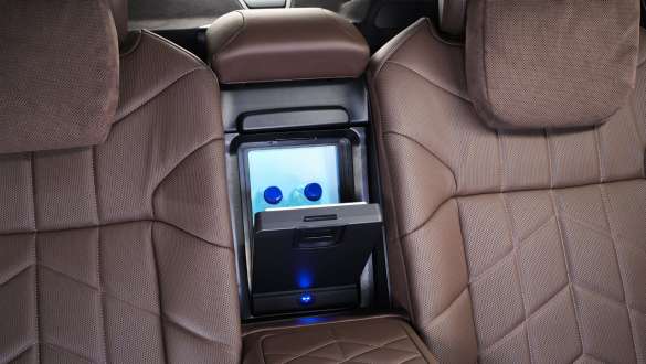 BMW 7 Protection G73 cool box BMW 7 Protection G73 cool box stražnja sjedala